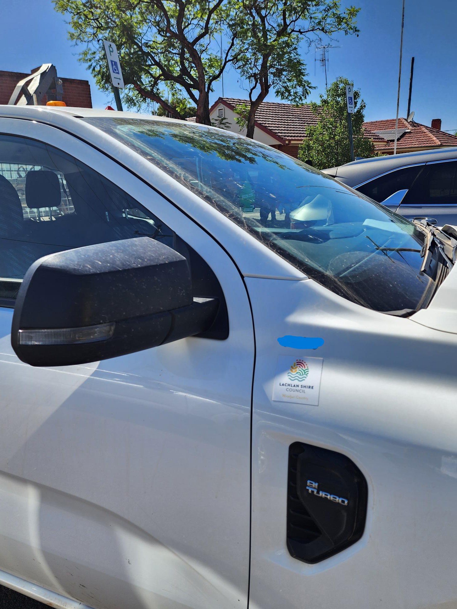 Police said the car has a Lachlan Shire Council magnet in front of the driver's door.