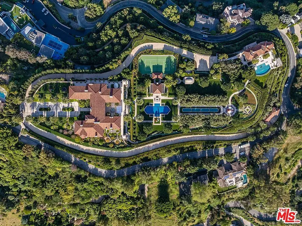 The Absurdity Of The Mega Mansion