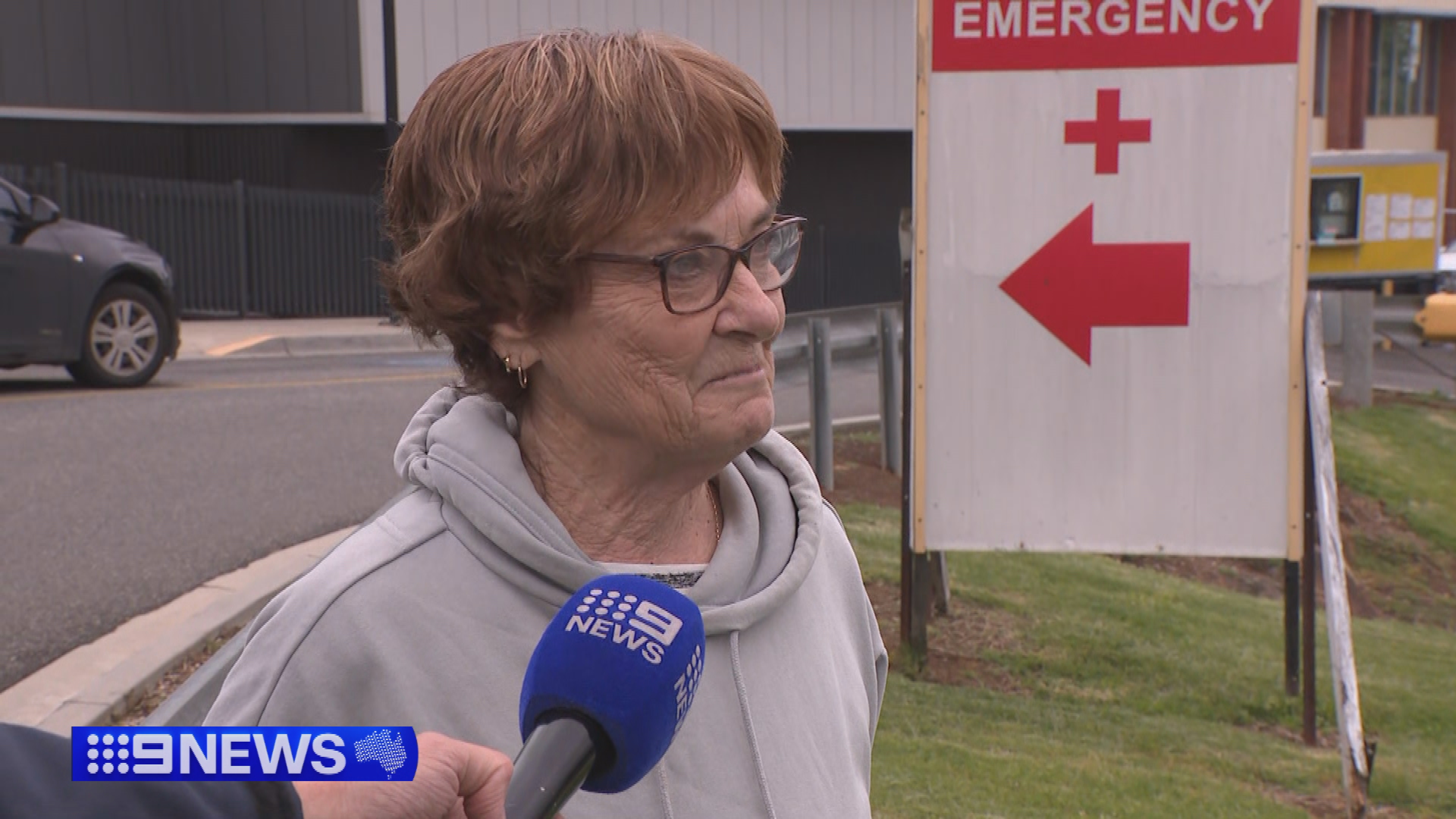 Lois' daughter Janne McFadyen drove her to hospital.