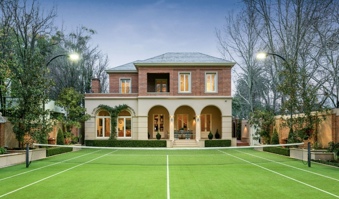 The most epic mansions with flood-lit tennis courts on offer.