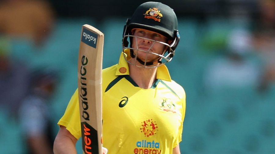 SYDNEY, AUSTRALIA - NOVEMBER 19: Steve Smith of Australia celebrates scoring fifty runs during Game 2 of the One Day International series between Australia and England at Sydney Cricket Ground on November 19, 2022 in Sydney, Australia. (Photo by Cameron Spencer/Getty Images)