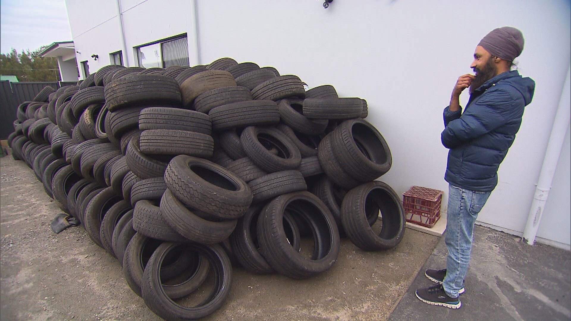 Four hours later, the workers had left about 500 used tyres in the driveway which the family never asked for.