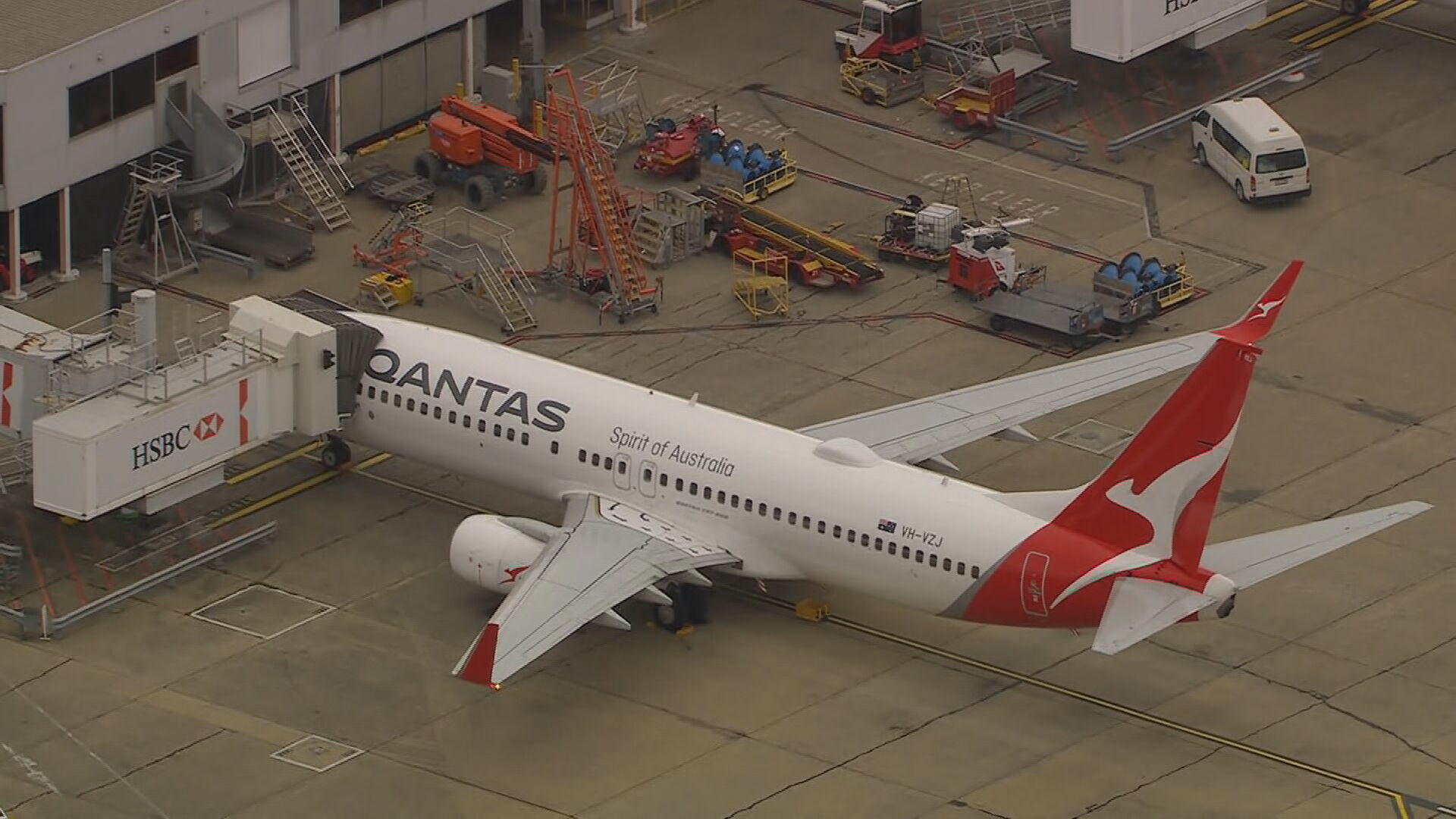 A Qantas flight to Sydney was forced to return to Melbourne shortly after take-off following a mid-air scare.