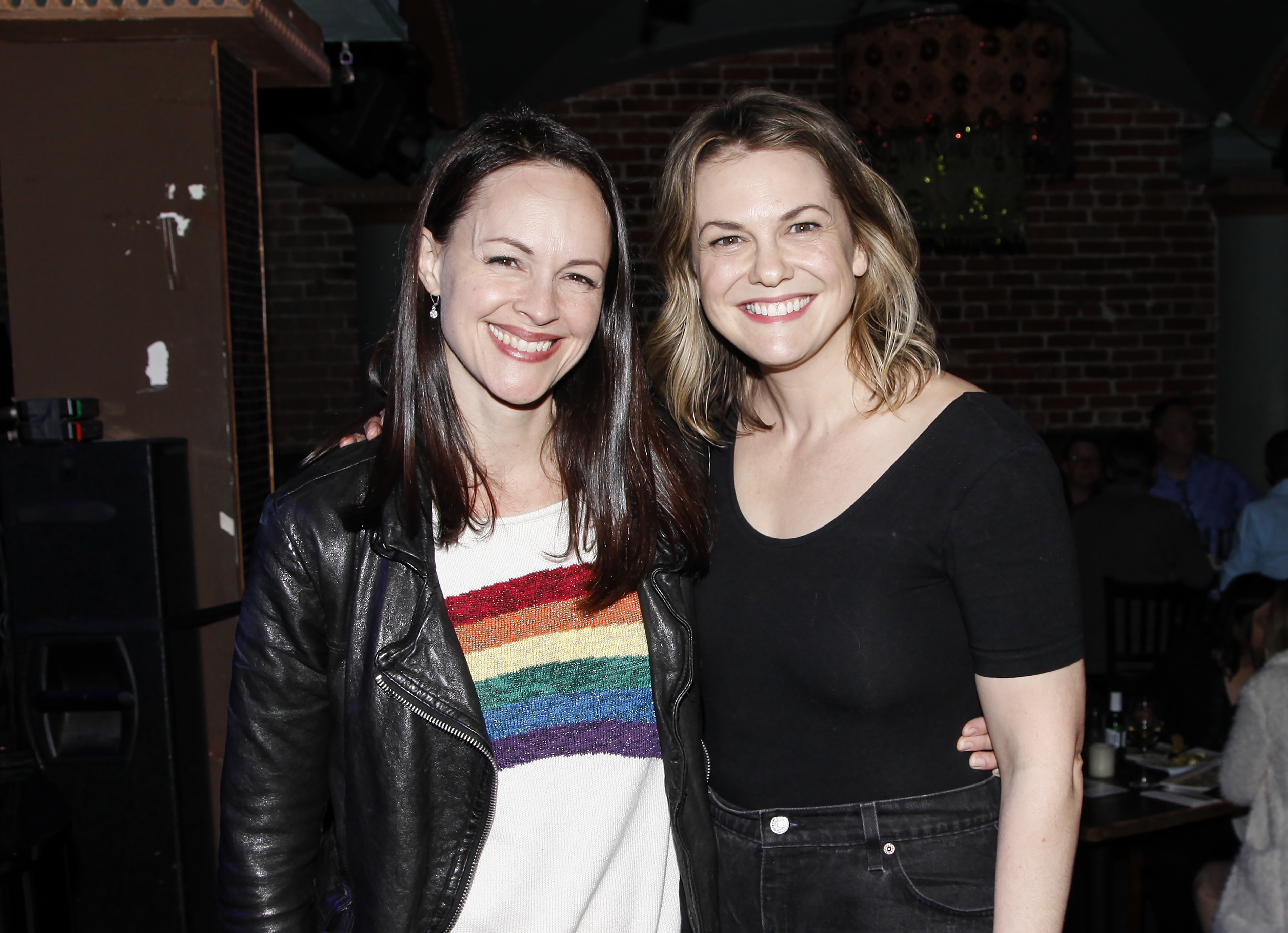 Susan May Pratt and Larisa Oleynik