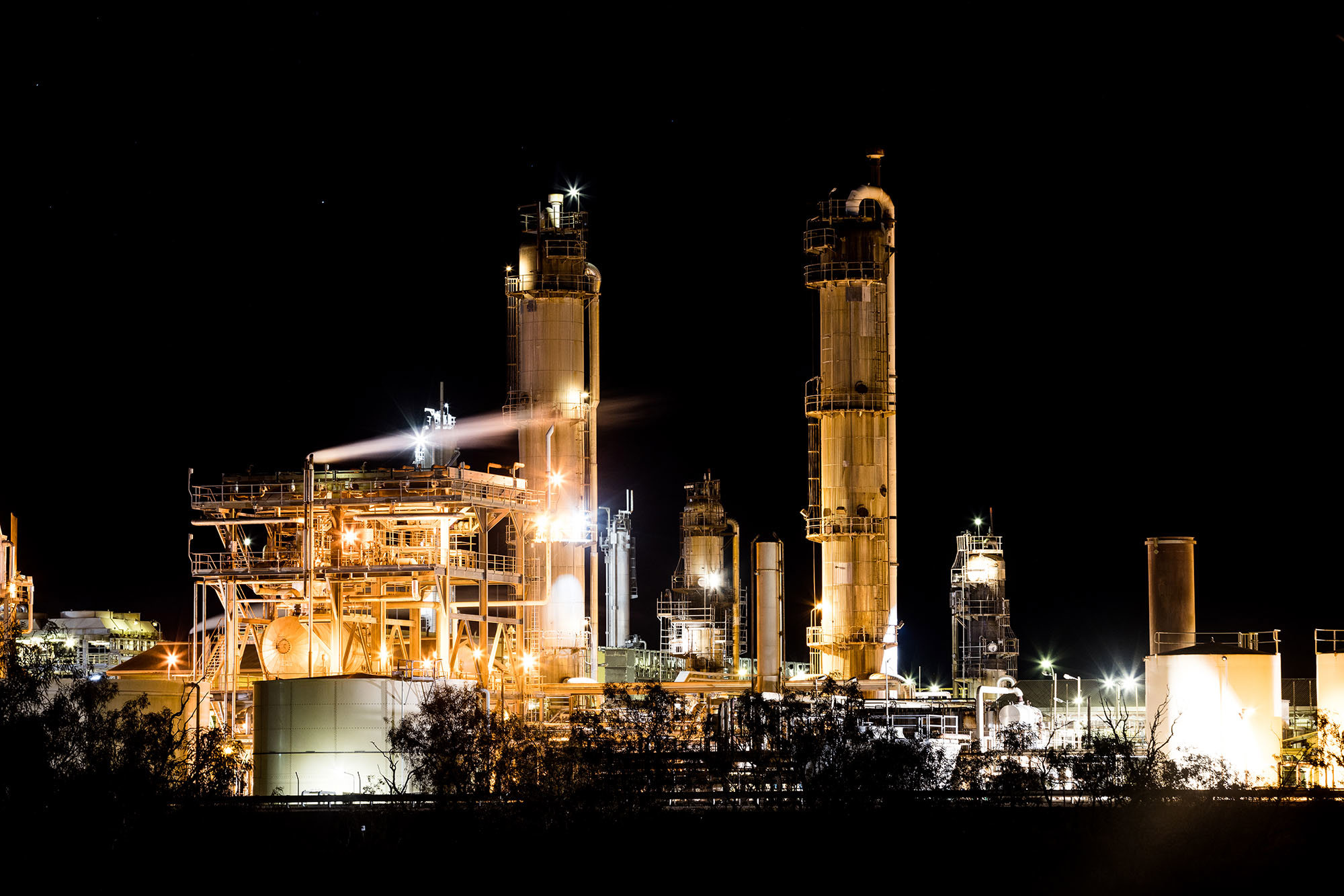 General views of the Santos Moomba gas plant.