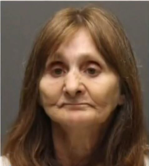Mujer declarada culpable de prender fuego a una casa adosada, matando a cuatro, encarcelada de por vida