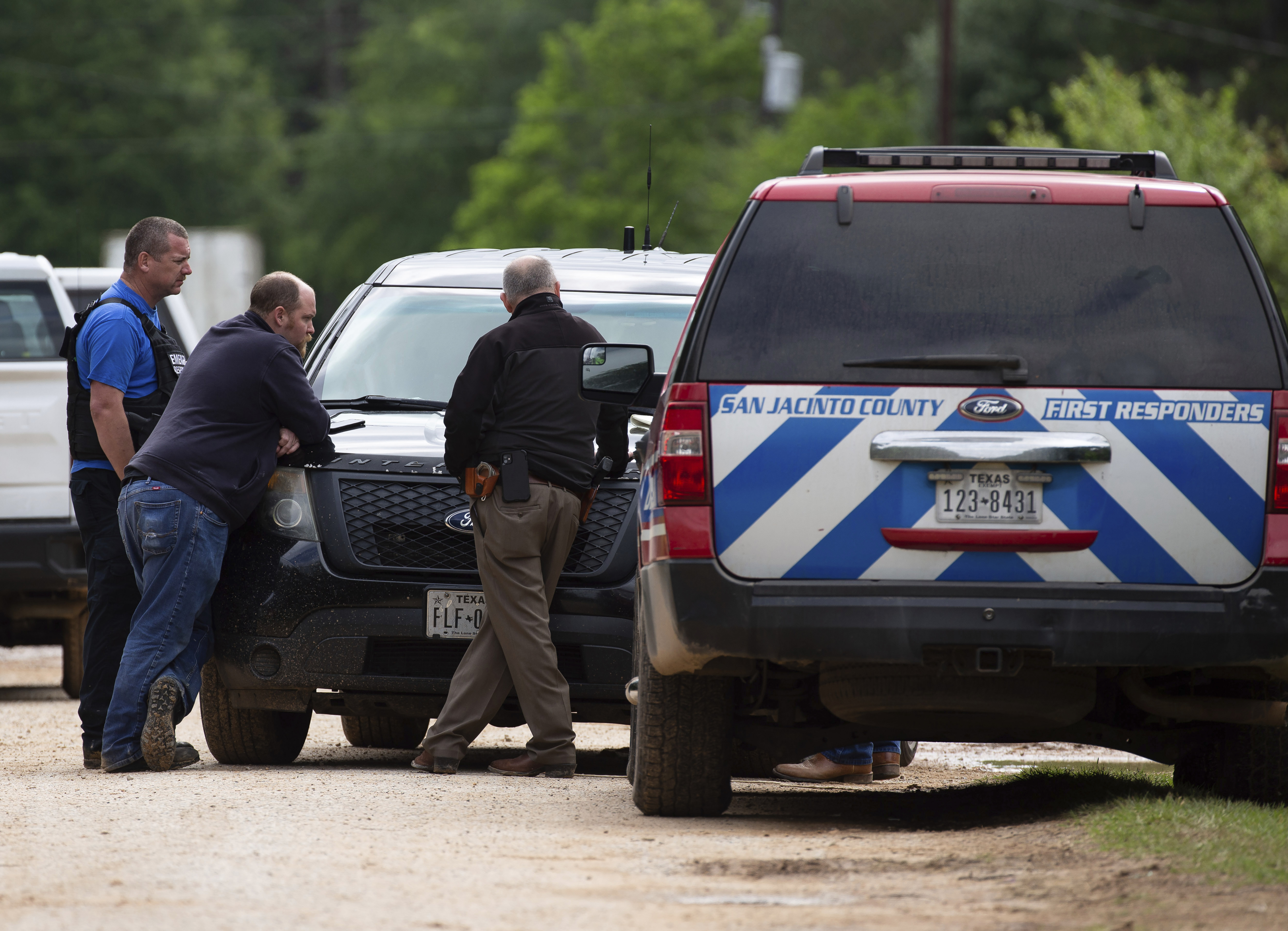 Área de búsqueda ampliada para pistolero de Texas después de cinco muertos