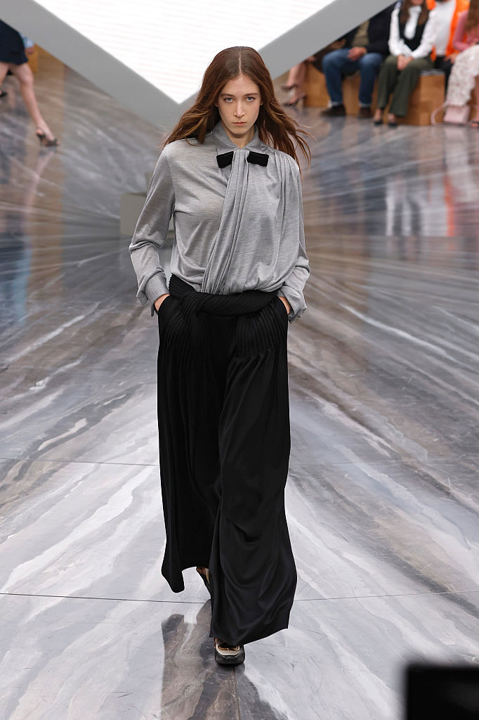 Sunday Rose, daughter of Nicole Kidman and Keith Urban, walks the runway at Paris Fashion Week, Oct 2025