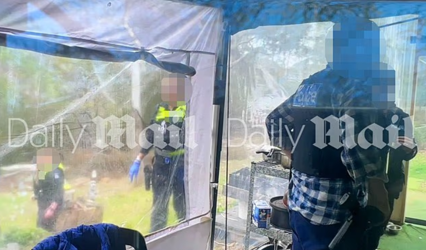 Images of accused gunman Dezi Freeman being arrested