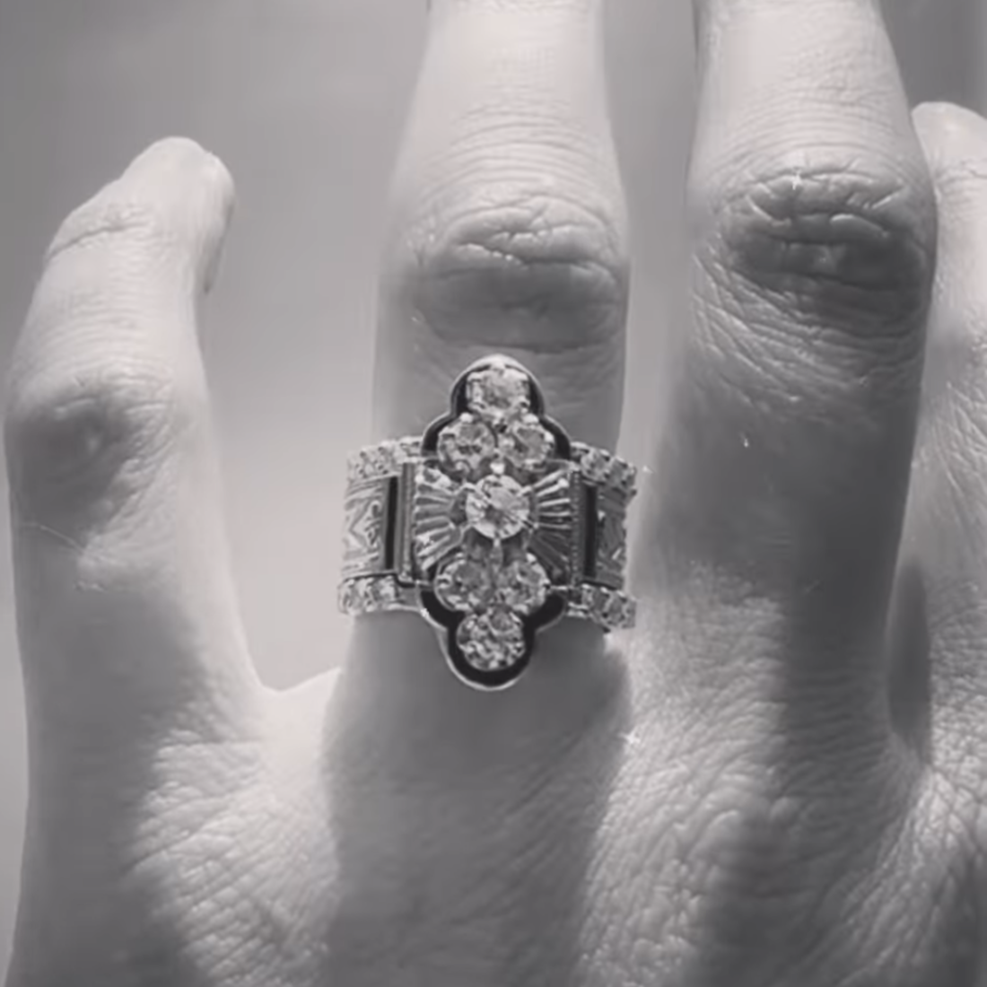 Ashley Hart announces engagement to partner Marco Utah