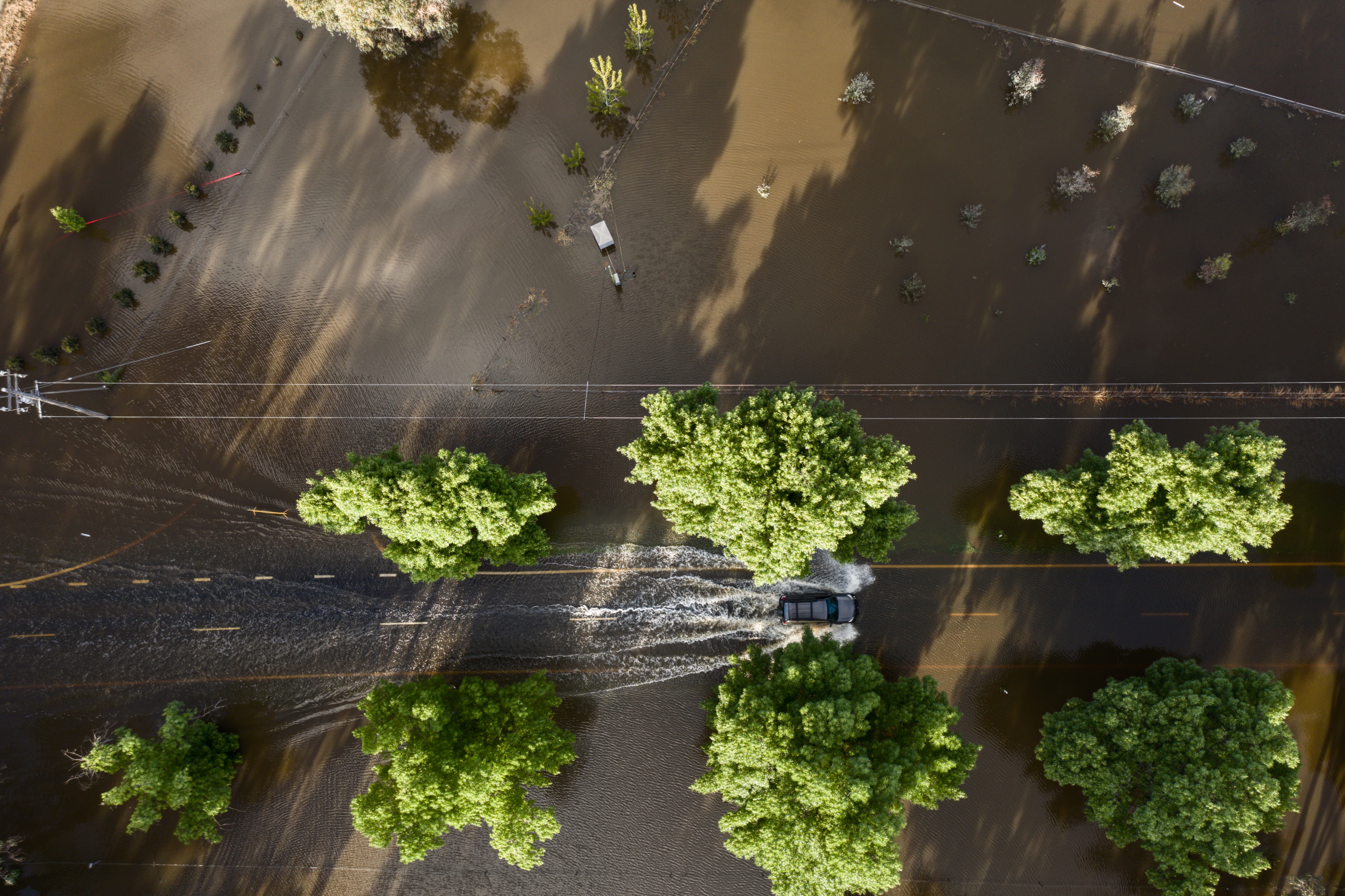 Local Forbes residents deal with their 4th flood in 2 years Photo Nick Moir 14 Oct 2022