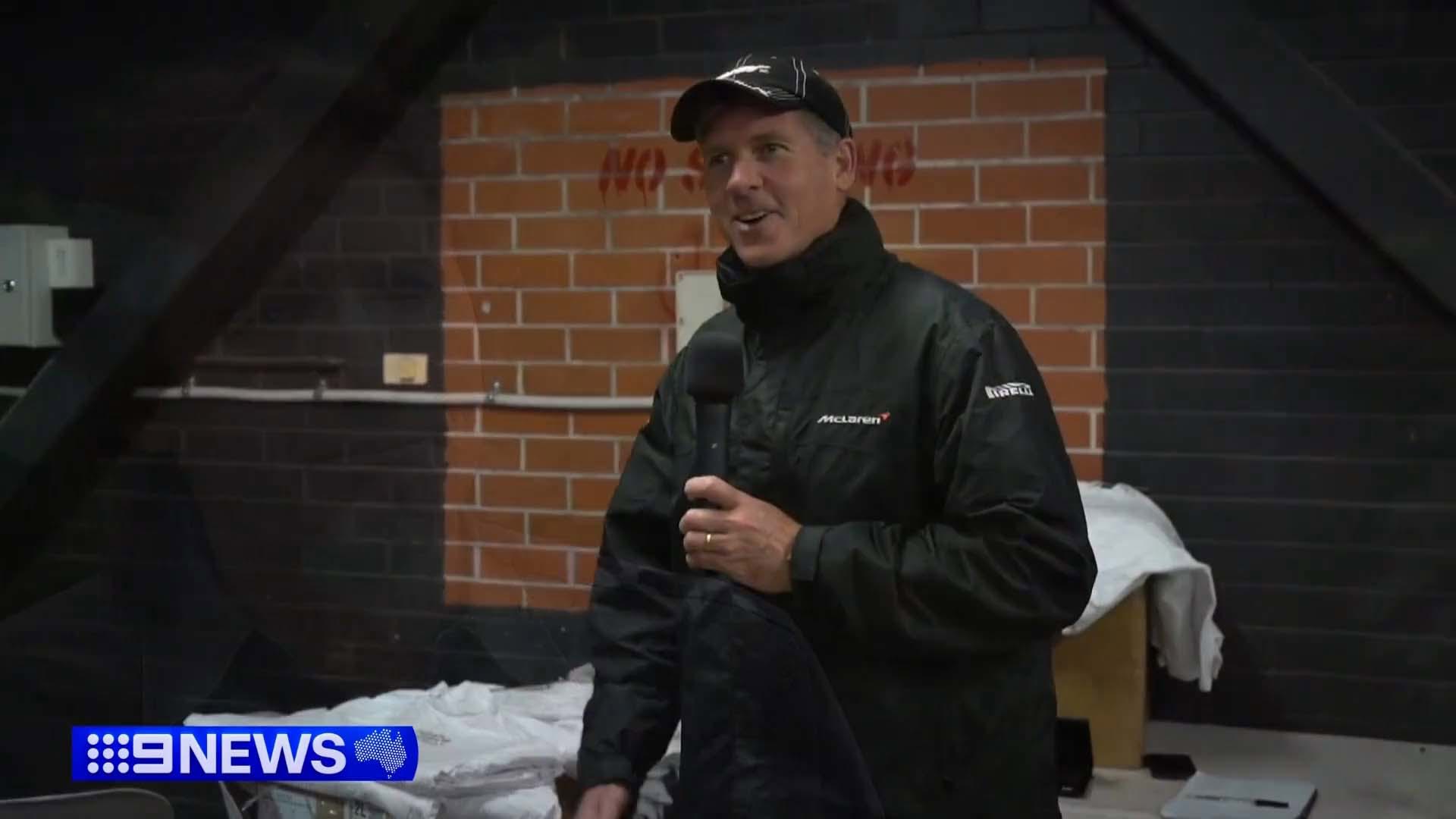 The motorsport community is mourning the death of lifetime member and former Supersports Champion Darren Barlow.