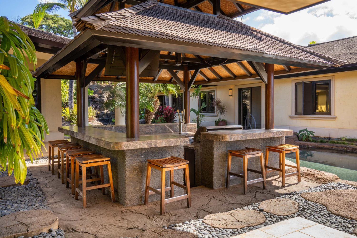 Maui estate sold for US$18.5 million Hawaii's highest-priced sale this year.