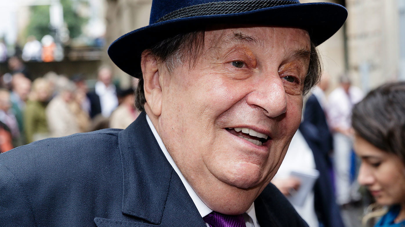 Farewell possums: Barry Humphries dies at 89 - Mingooland