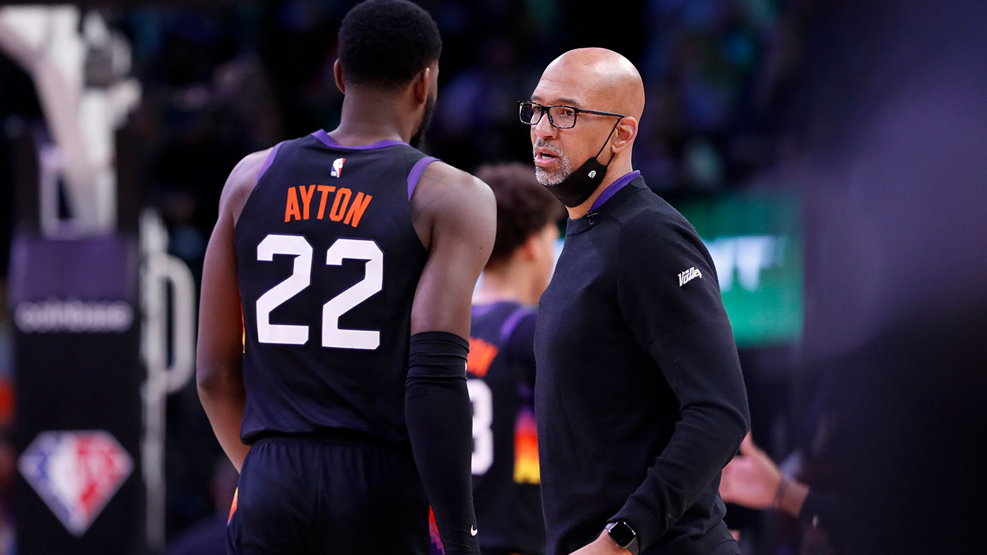 Monty Williams and Deandre Ayton