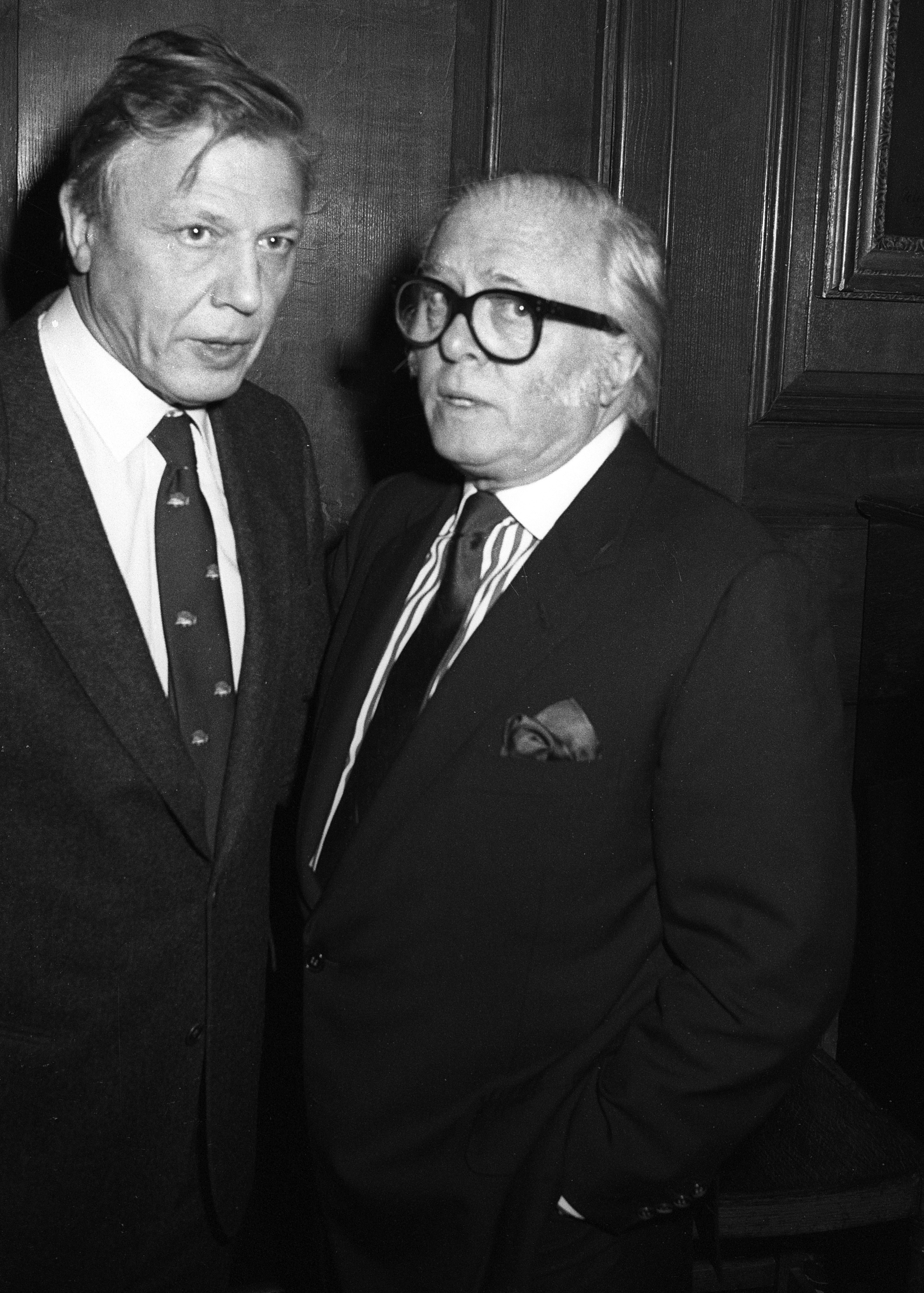 David supported and Richard Attenborough at the 1987 premiere of his film Cry Freedom.