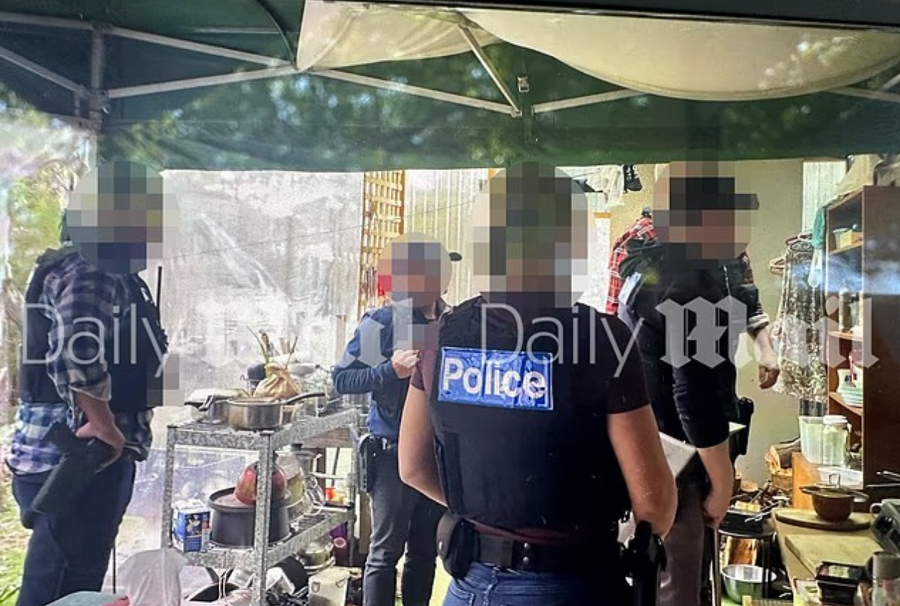 Images of accused gunman Dezi Freeman being arrested