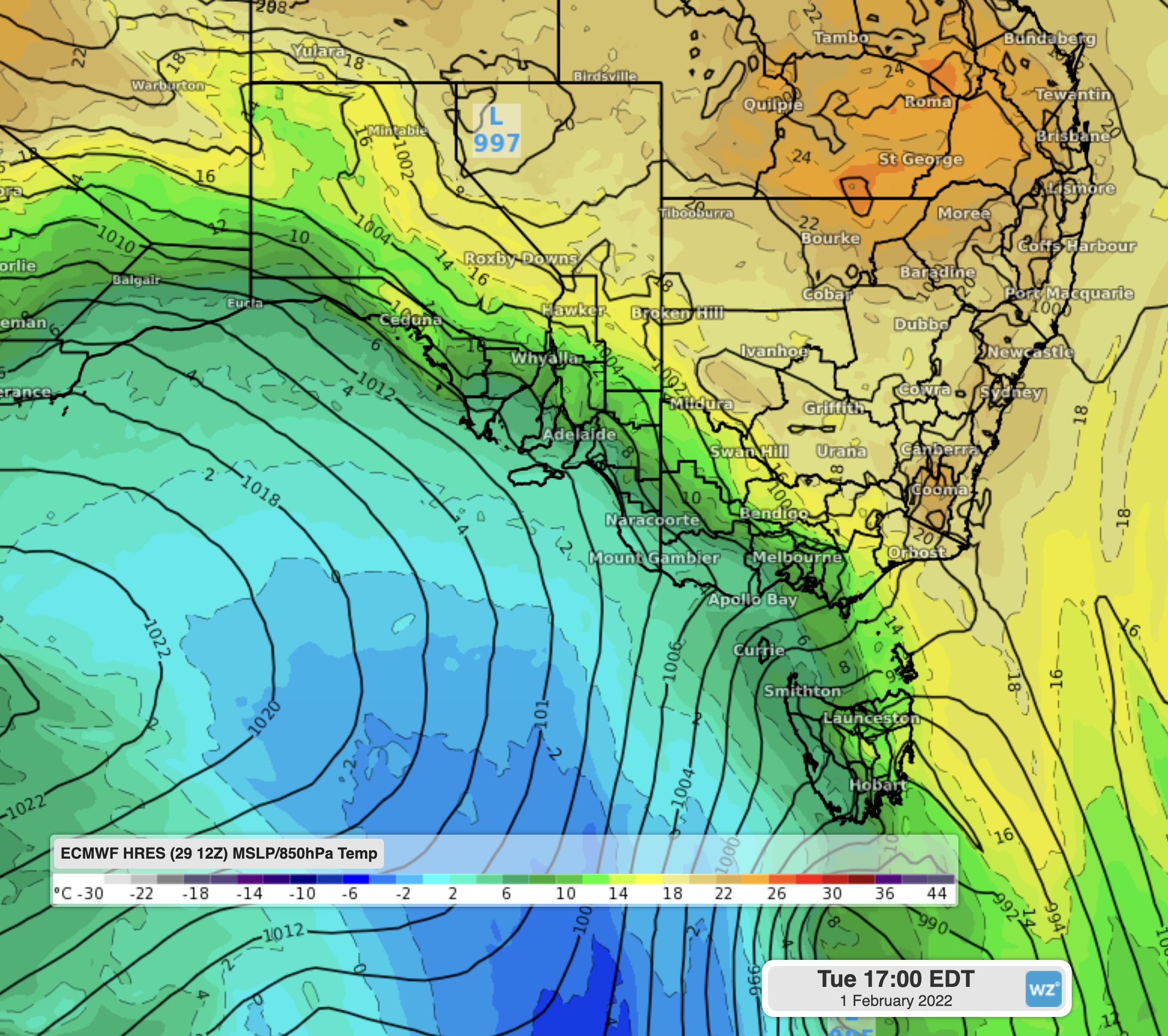 850hPa temperatures and MSLP showing the cold front pushing out the warm air on Tuesday.