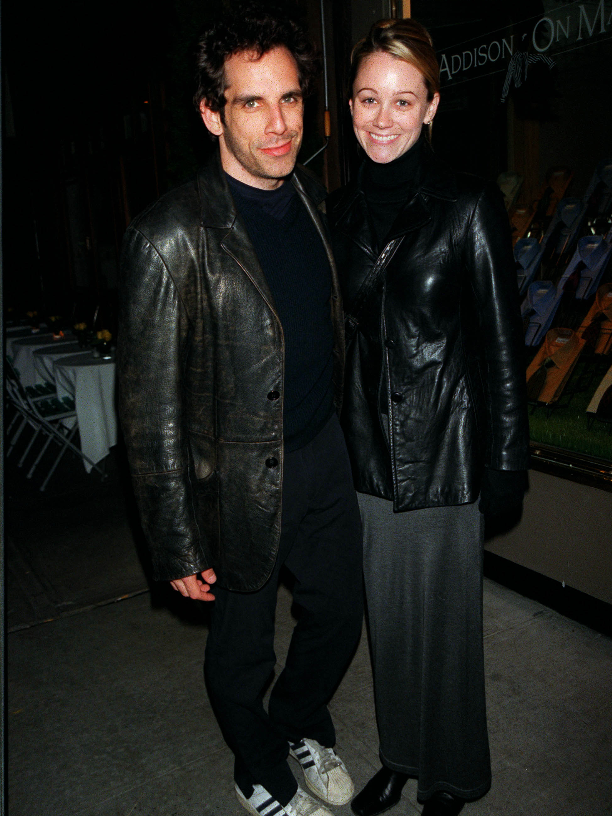 25Oct99 New York City Ben Stiller Leaving Nello's Restaurant After Dinner With Girlfriend Christine Taylor