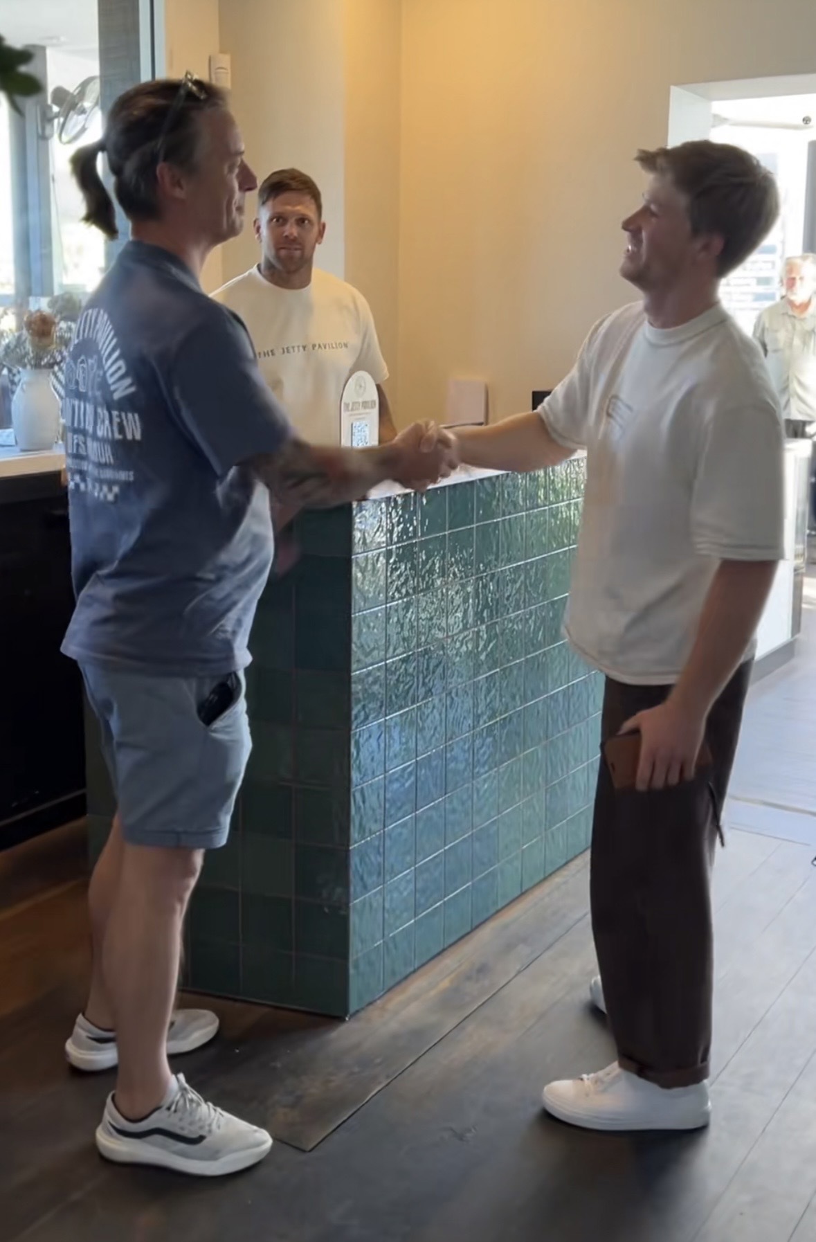 Robert Irwin returns to The Jetty Pavilion in Coffs Harbour to pay for his salad