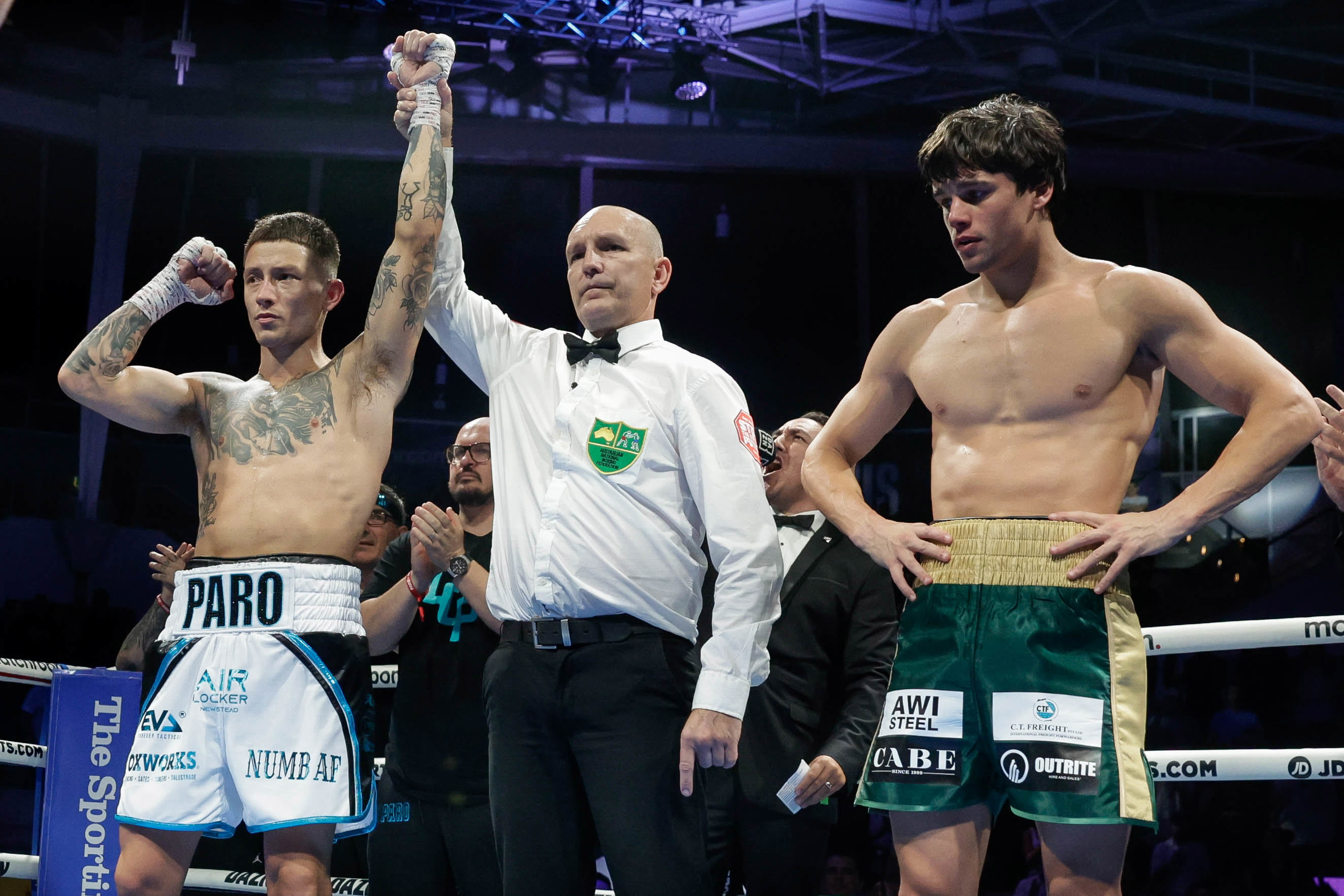 Cant Miss Boxing: Crocker Donovan 2: World Title Fight At Windsor Park! - hph78jm