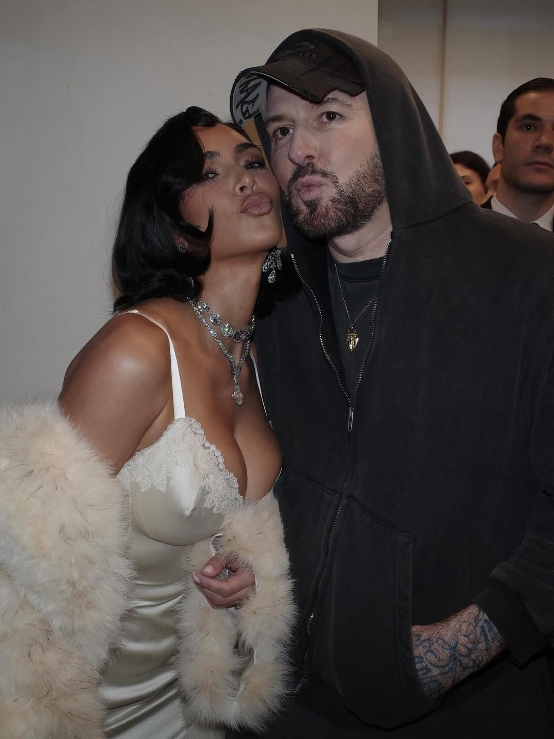 kim kardashian balenciaga paris fashion week