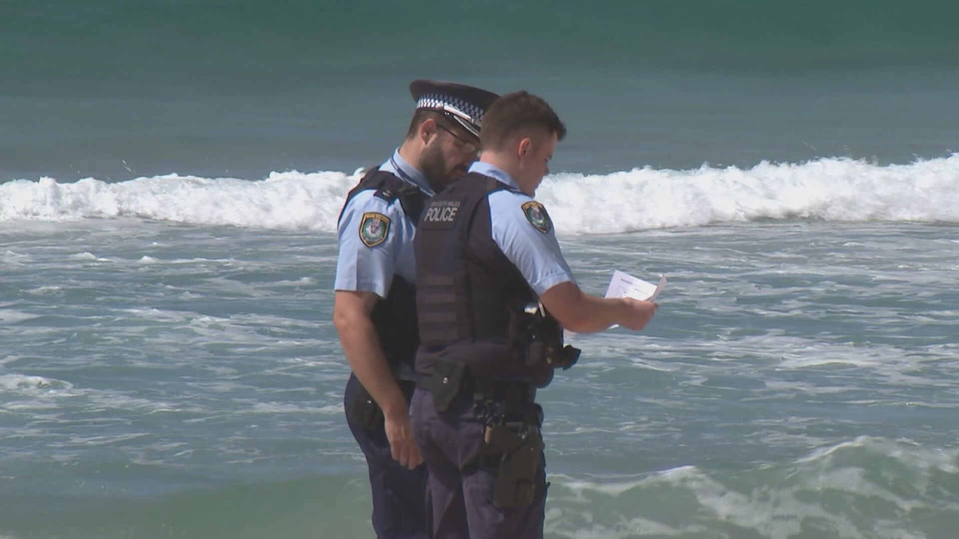 A husband and wife have died ﻿after they were pulled from the water at a popular NSW beach. Two off-duty nurses and a young man saw the ﻿66-year-old man and 64-year-old woman struggling in the water at Shellharbour Beach about 11.10am and pulled them onto the sand.