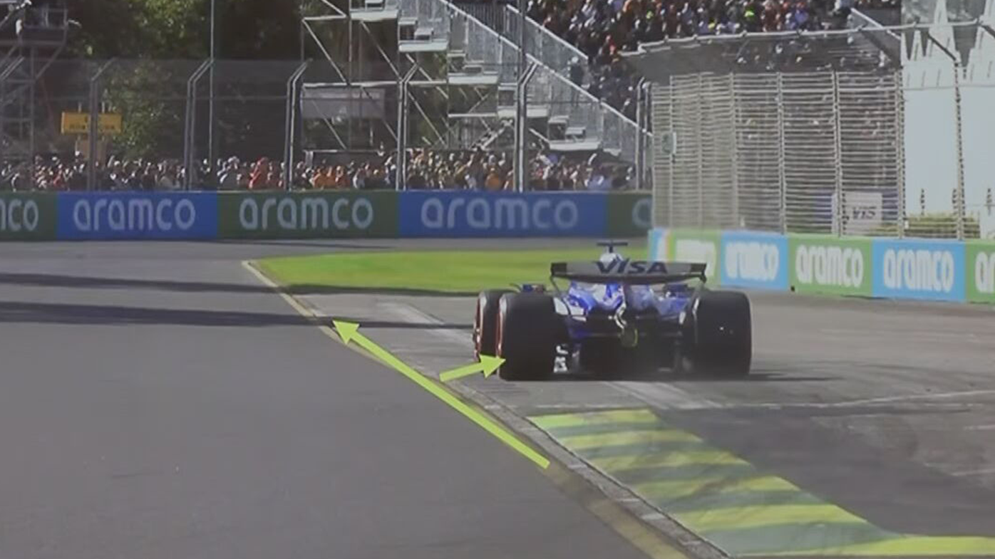 Daniel Ricciardo ran off the Albert Park track at Turn 5 causing his flying lap time to be deleted.