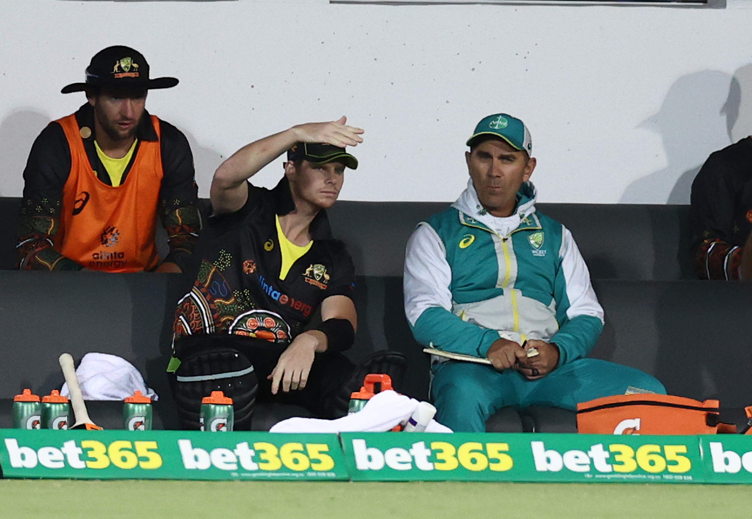 Steve Smith and Justin Langer at Manuka Oval.