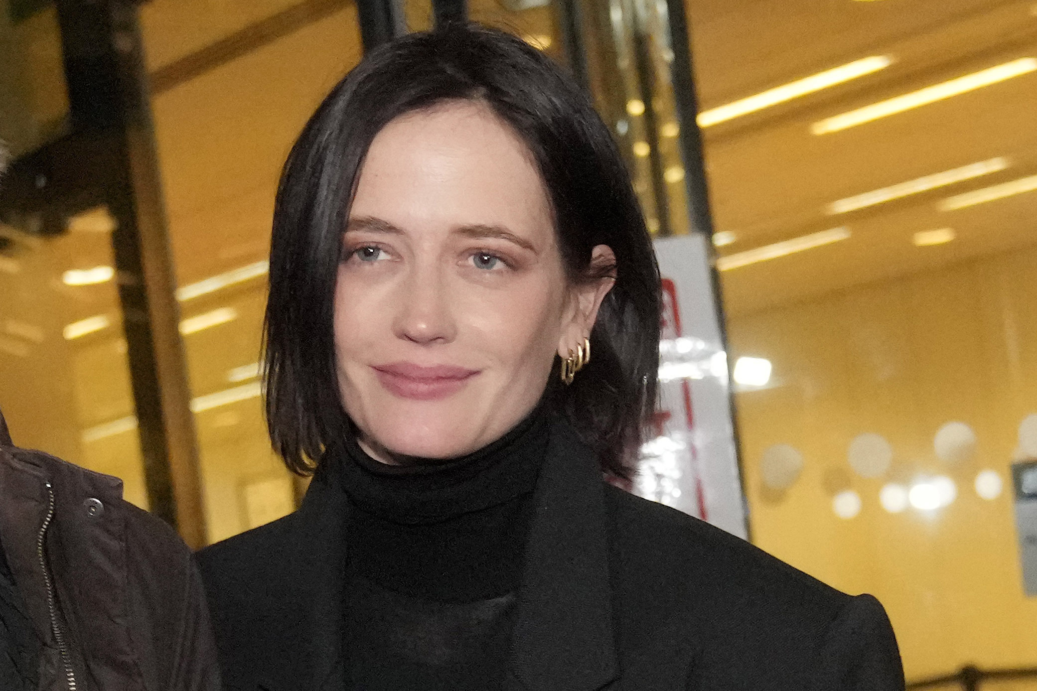 La actriz francesa Eva Green gana $ 1 millón en una disputa sobre la 'película B'