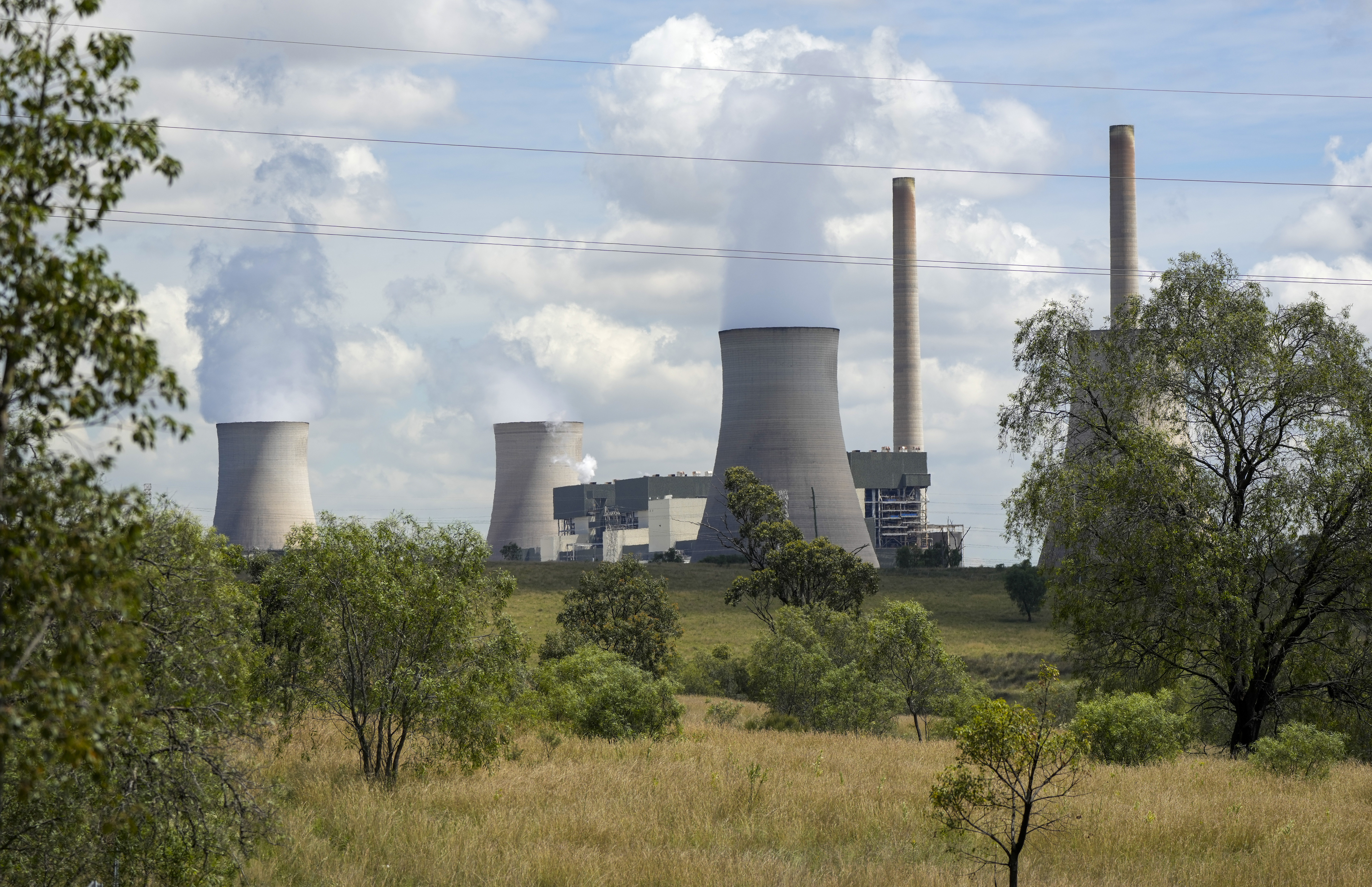 The Bayswater Power Station, a coal-powered thermal power station near Muswellbrook in the Hunter Valley, Australia, Tuesday, Nov. 2, 2021. Australias Prime Minister Scott Morrison has launched a billion Australian dollar ($738 million) investment fund to fast track emerging low emissions technologies including carbon capture and storage, Wednesday, Nov. 10, 2021. (AP Photo/Mark Baker)