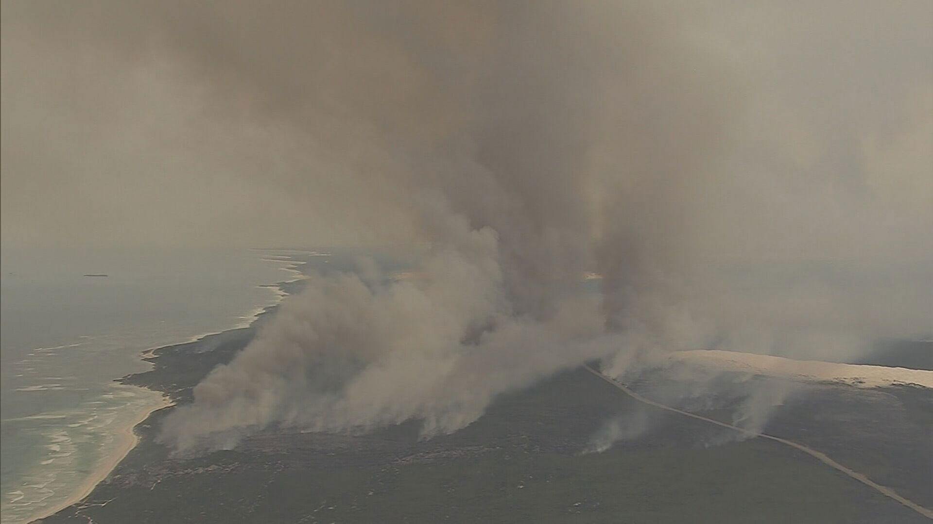 Wedge Island, Grey bushfire