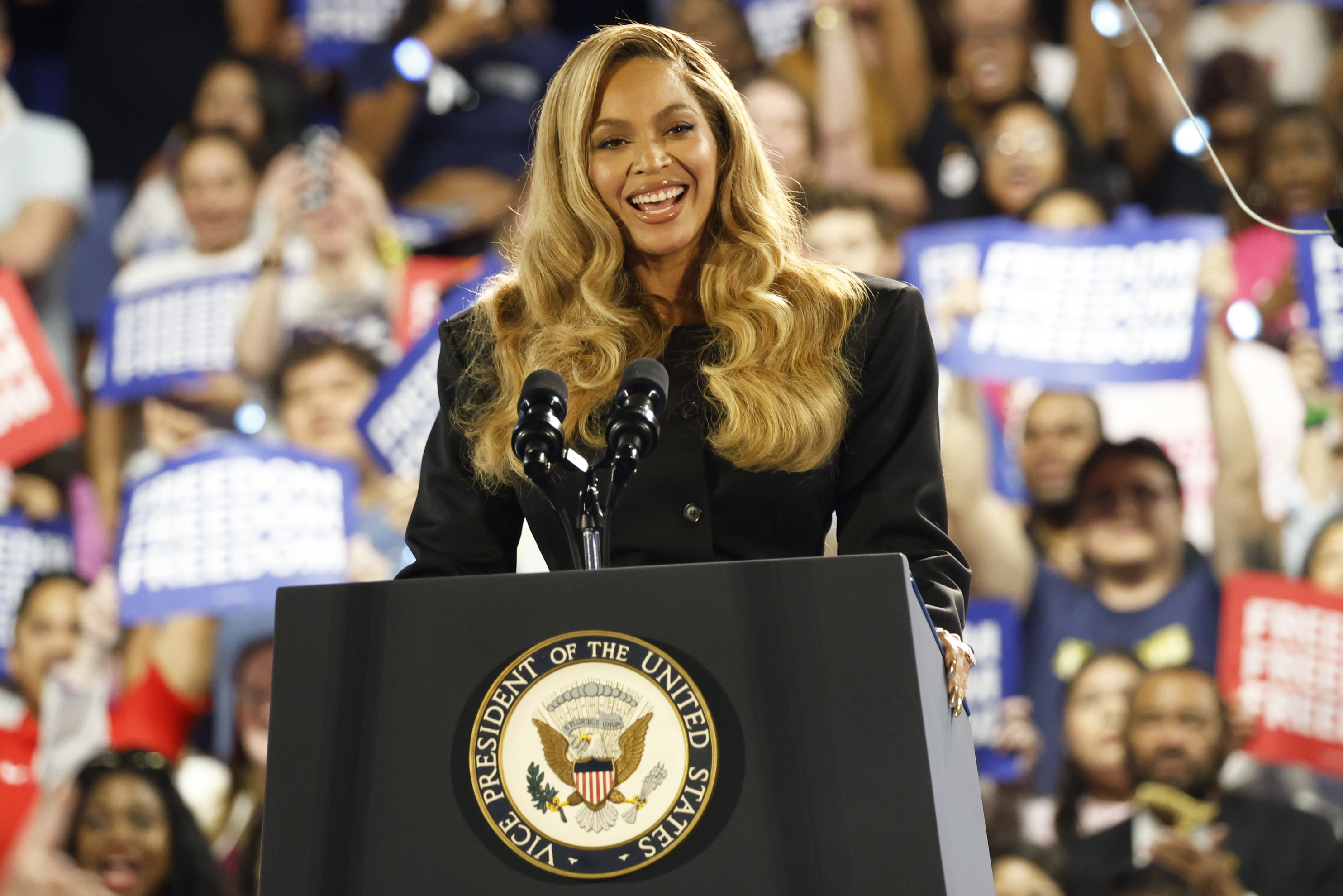 Beyoncé en el mitin de Kamala Harris