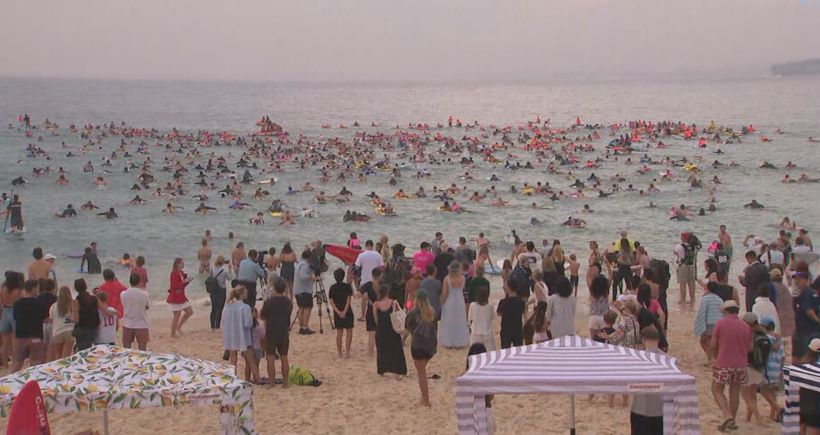 Paddle out in Bondi for Nico Antic