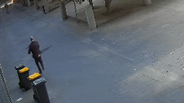 Footage shows man allegedly pointing gun at drivers before Melbourne crime spree 