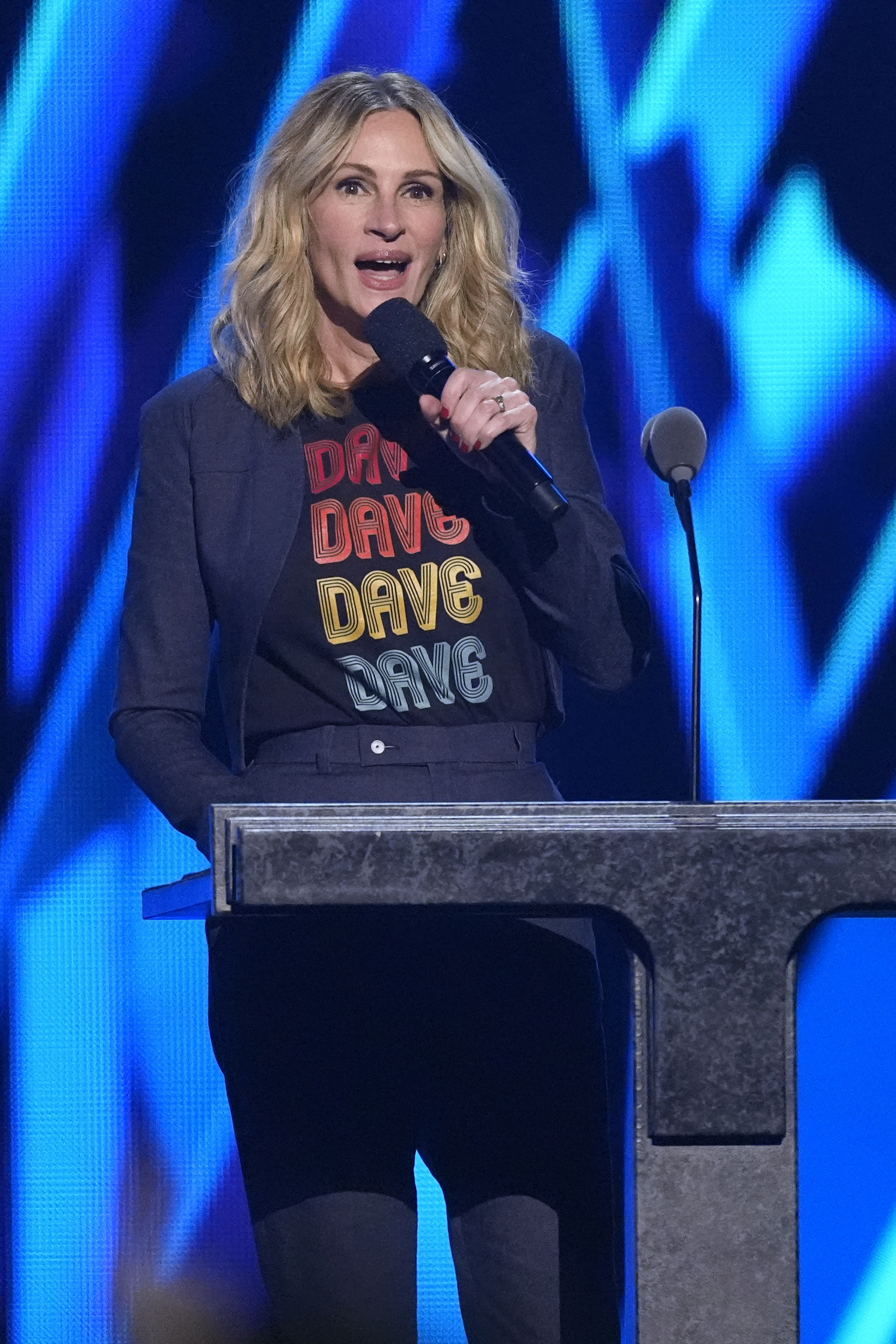 Julia Roberts speaks during the 39th Annual Rock & Roll Hall of Fame Induction Ceremony on Saturday, Oct. 19, 2024, at Rocket Mortgage FieldHouse in Cleveland. (AP Photo/Chris Pizzello)