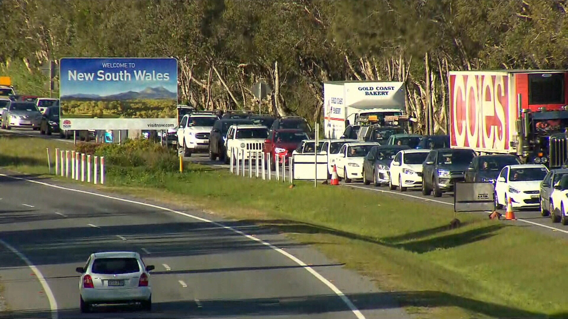 Coronavirus Border Closures Queensland Border To Reopen To Nsw Within Weeks Predicts Flight Centre Boss