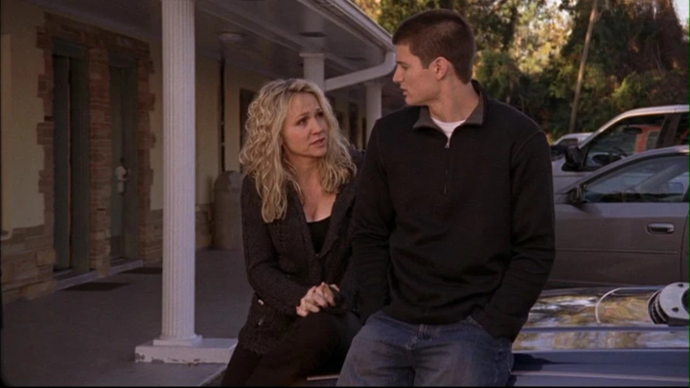 One Tree Hill, One Tree Hill Season 3, James Lafferty, Barbara Alyn Woods