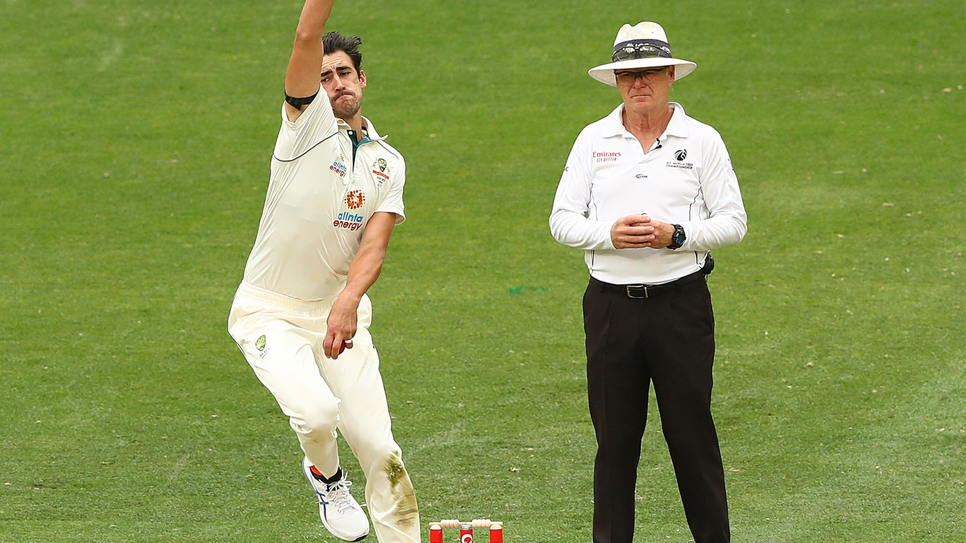 The field set for Mitchell Starc on day three left Shane Warne baffled.
