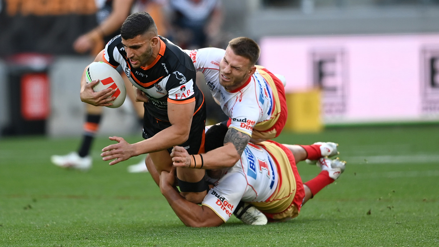 Alex Twal in action for the Tigers against the Dolphins in round 25.