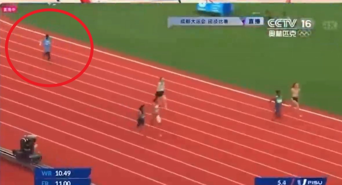 Nasra Abukar Ali of Somalia finished well behind the rest of the field.