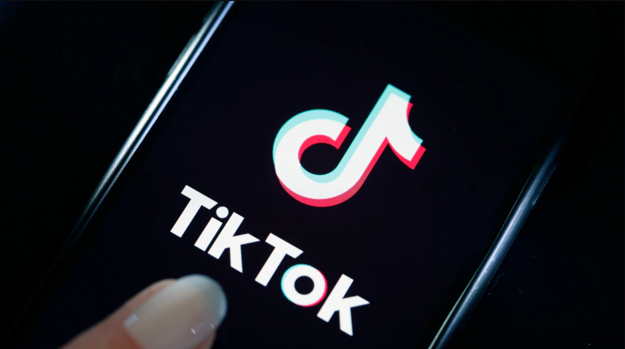 Trump pide a la Corte Suprema que retrase la prohibición de TikTok