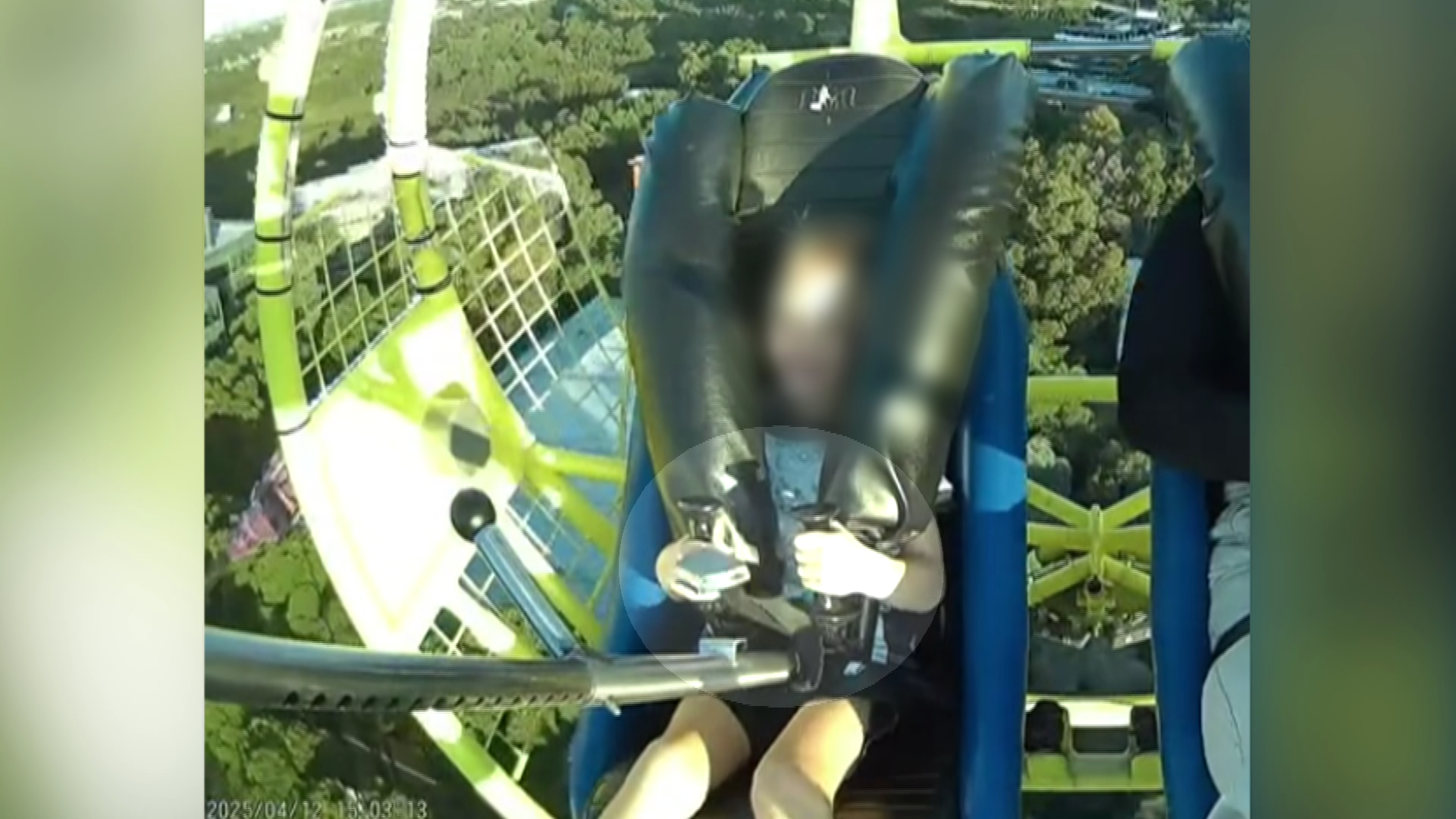 Video appears to show seatbelt coming undone on Easter Show ride