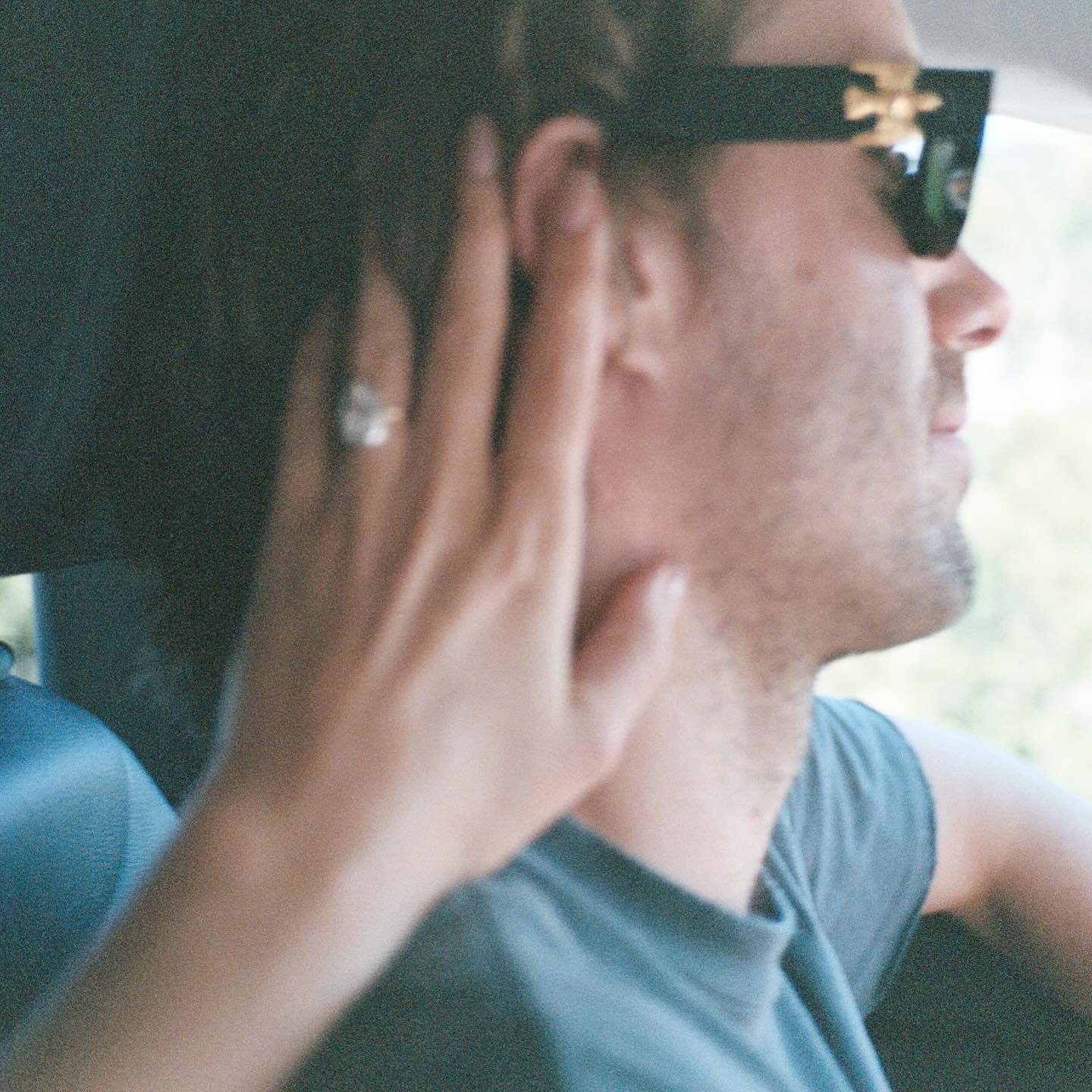 Phoebe Tonkin engagement ring 