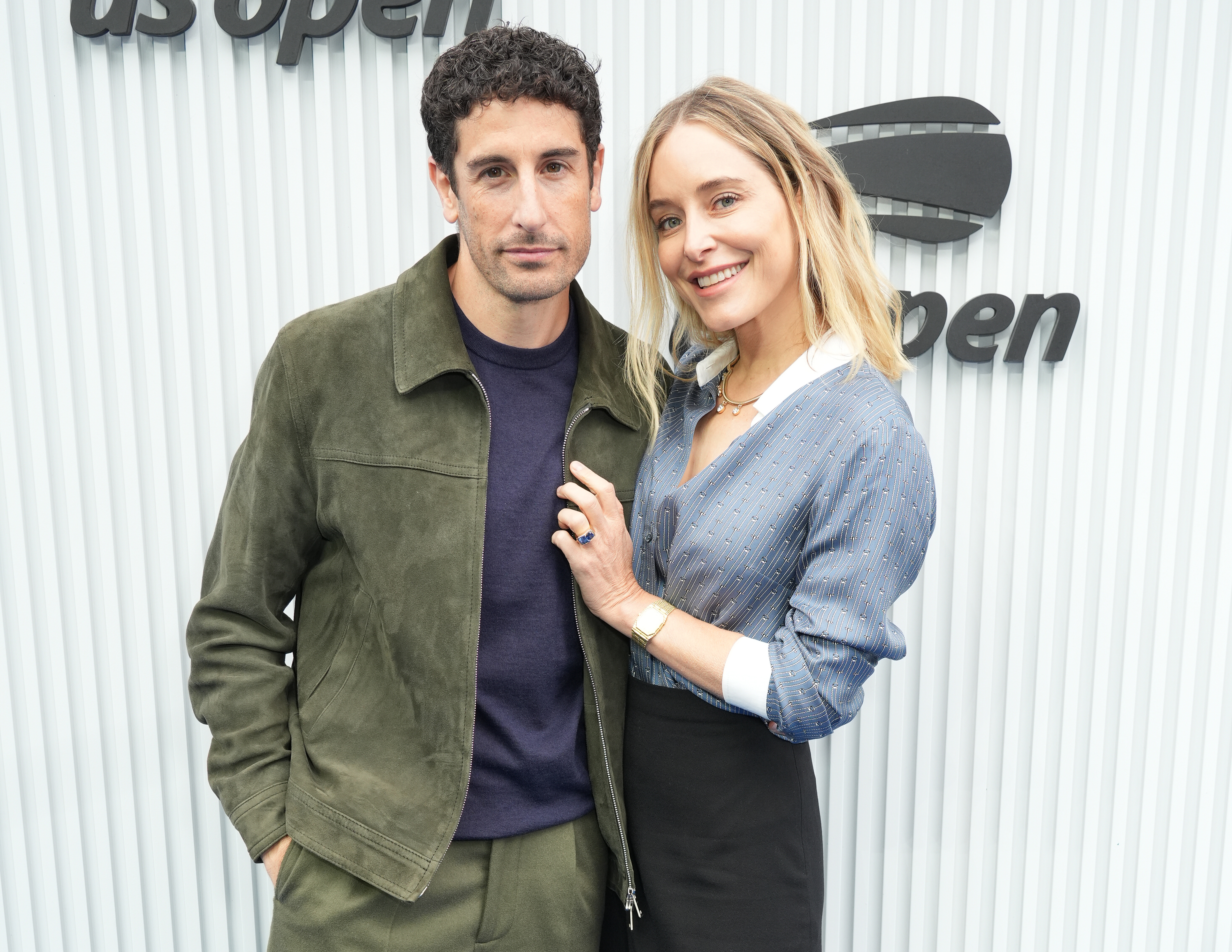 Jason Biggs and Jenny Mollen at the 2025 US Open Men's Finals on September 7, 2025.