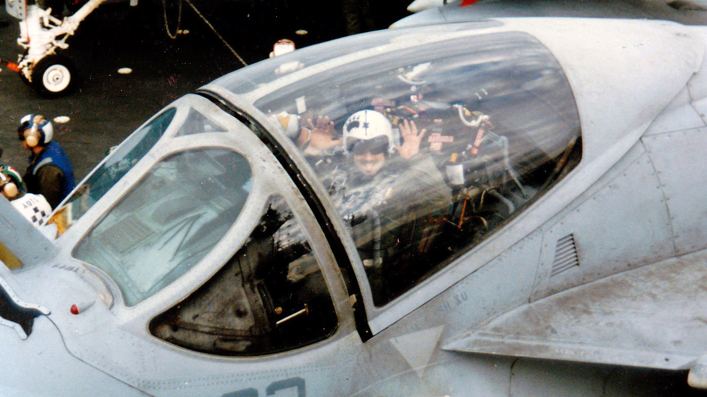 El piloto de la Marina A-6 Intruder Jim Seaman. 