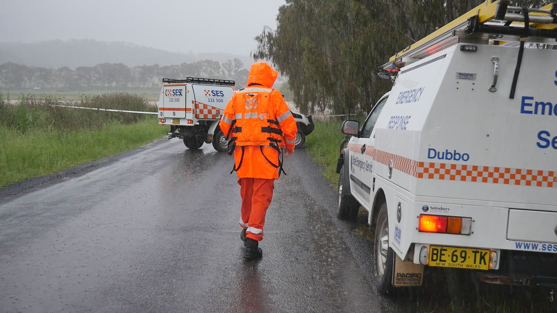 SES and Police called to a car in flood waters, on arrival they found the occupants had already gotten out and nil persons required assistance
Cause way on Pronto Falls rd Pronto Falls NSW west of Wellington NSW