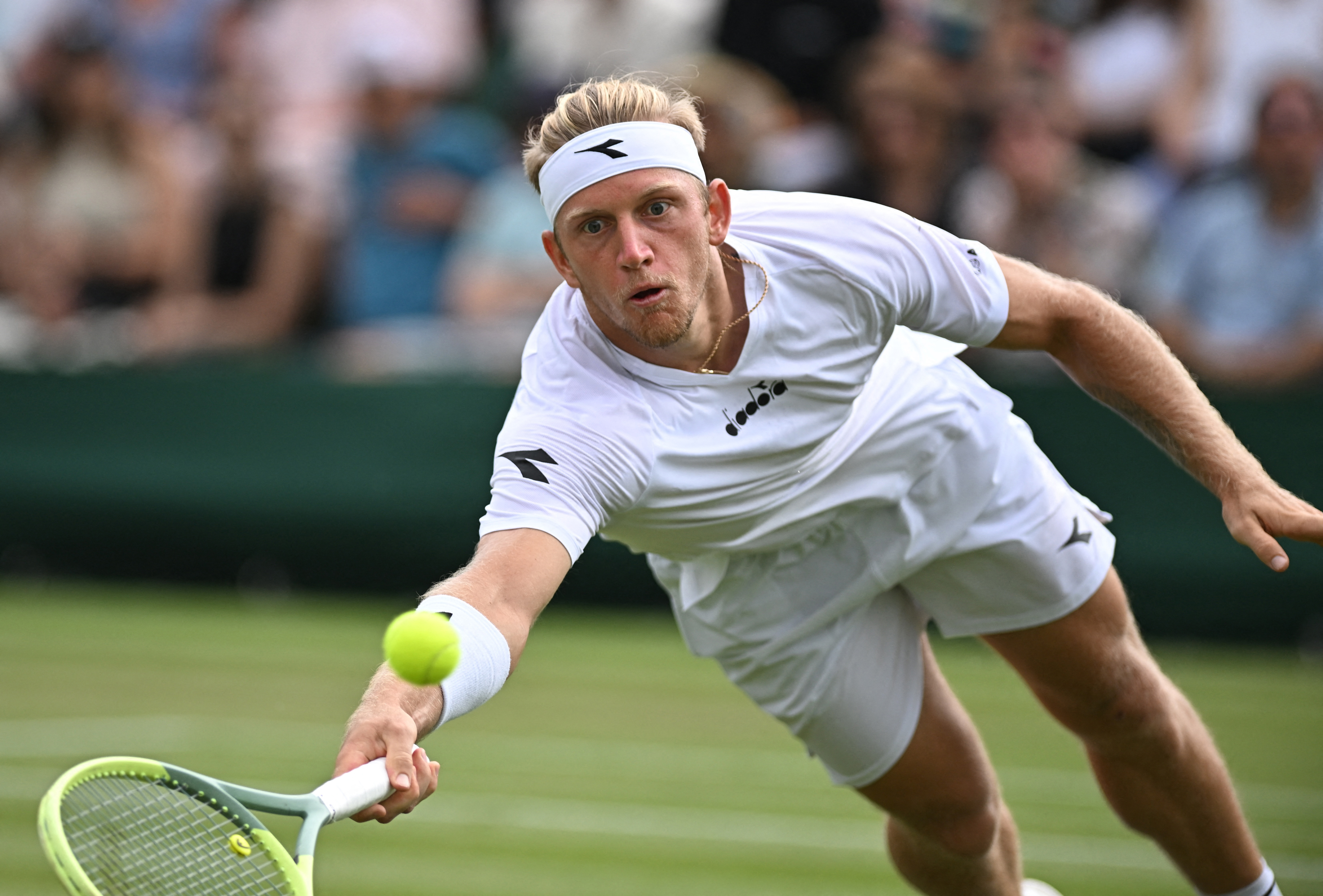 Wimbledon news Alejandro Davidovich Fokina loses to Holger Rune after underarm serve backfires spectacularly