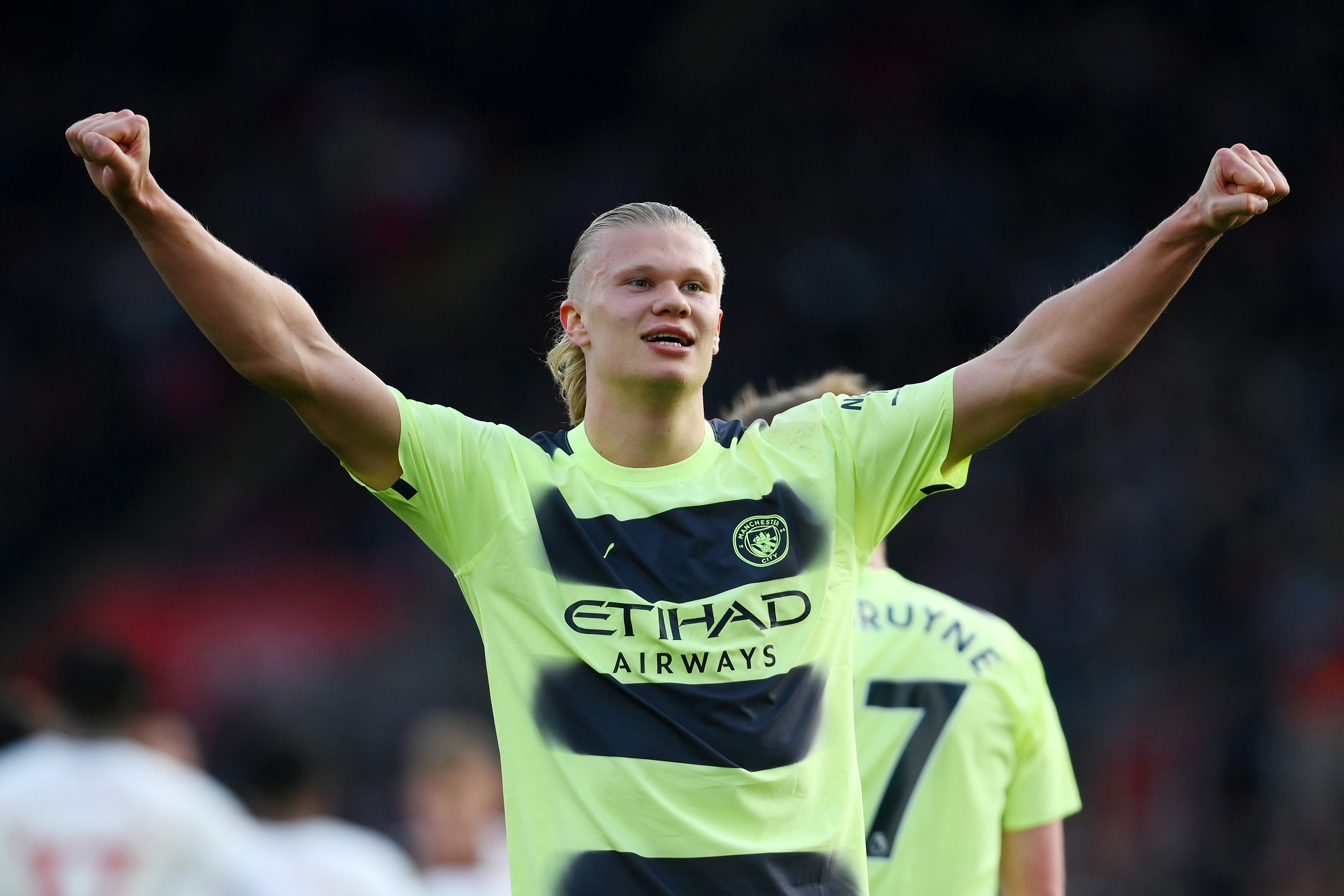 SOUTHAMPTON, ENGLAND - APRIL 08: Erling Haaland of Manchester City celebrates after scoring the team's third goal during the Premier League match between Southampton FC and Manchester City at Friends Provident St. Mary's Stadium on April 08, 2023 in Southampton, England. (Photo by Mike Hewitt/Getty Images)