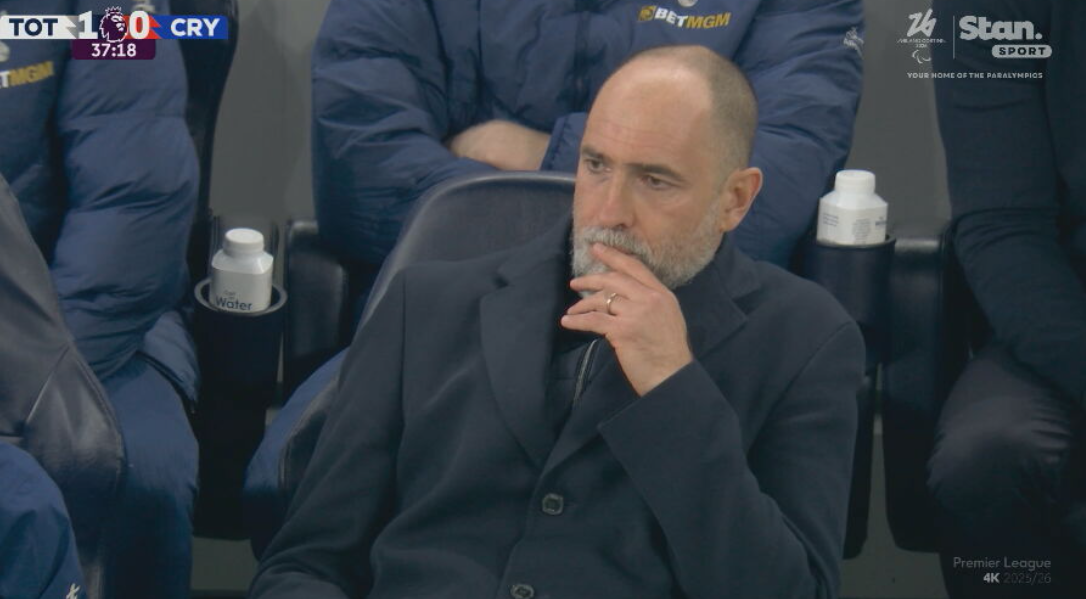 Igor Tudor after the red card.